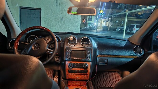Mercedes GL 450 4MATIC 2008, 163,000 km - 4.7 l - Bakı