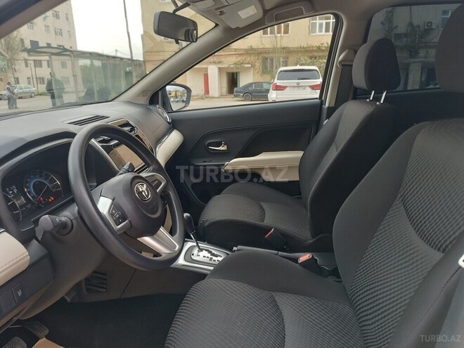 Toyota Rush 2021, 28,400 km - 1.5 l - Bakı