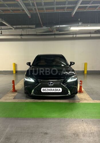 Lexus ES 300h-1