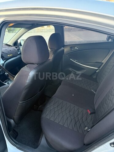 Hyundai Accent 2011, 254,931 km - 1.4 l - Bakı