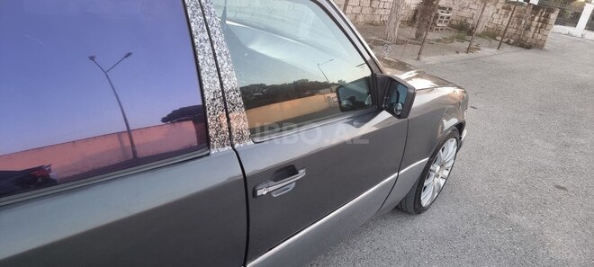 Mercedes E 250 1994, 555,550 km - 2.5 l - Bakı