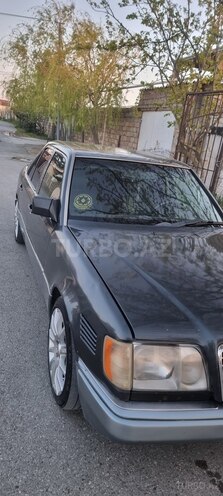 Mercedes E 250 1994, 555,550 km - 2.5 l - Bakı