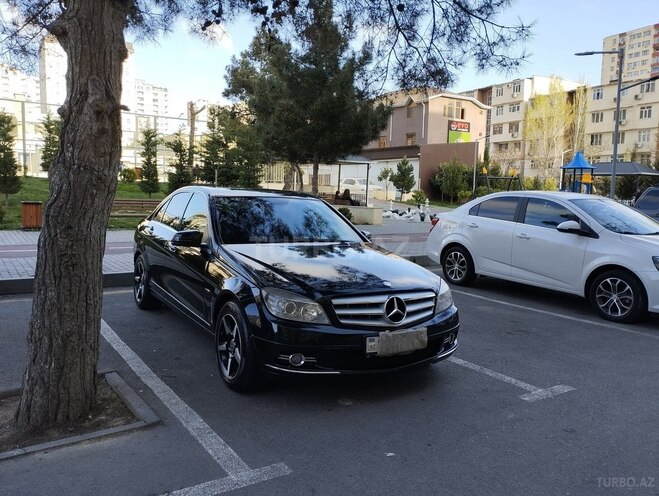 Mercedes C 220 d 2007, 318,000 km - 2.2 л - Bakı