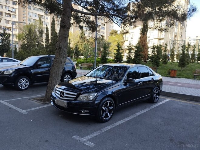 Mercedes C 220 d 2007, 318,000 km - 2.2 л - Bakı