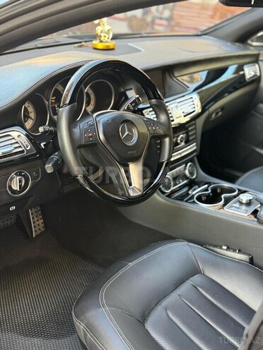 Mercedes CLS 550 2011, 136,000 km - 5.5 l - Bakı
