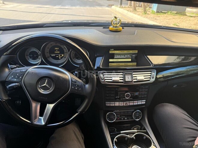 Mercedes CLS 550 2011, 136,000 km - 5.5 l - Bakı