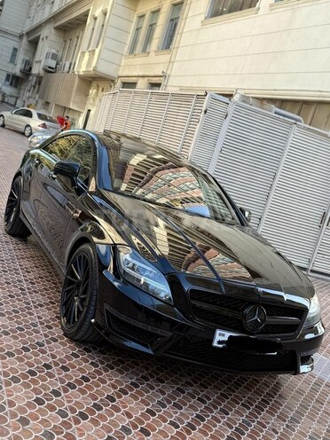 Mercedes CLS 550 2011, 136,000 km - 5.5 l - Bakı
