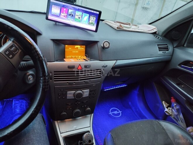 Opel Astra 2005, 271,402 km - 1.4 l - Gəncə