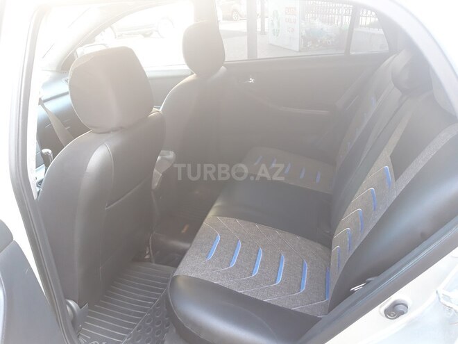 Toyota Corolla 2006, 258,000 km - 1.4 l - Bakı