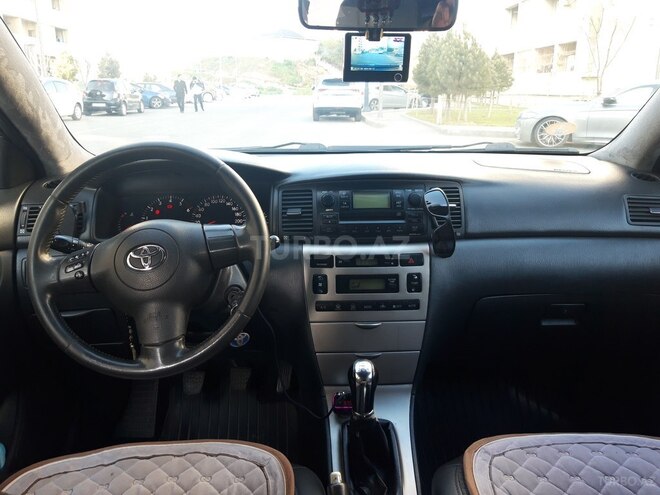 Toyota Corolla 2006, 258,000 km - 1.4 l - Bakı