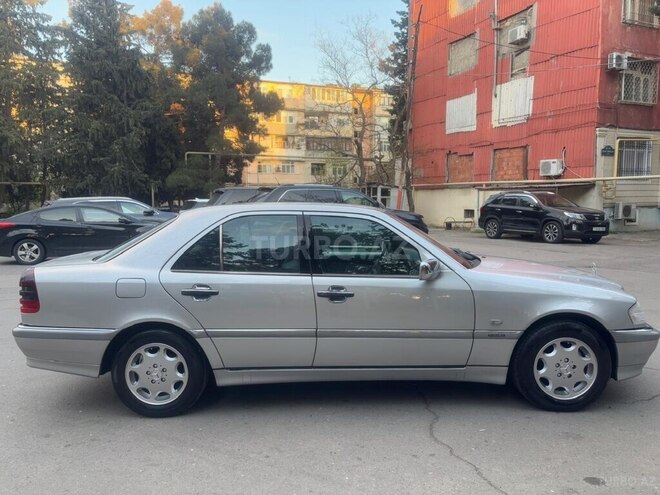 Mercedes C 200 1999, 247,000 km - 2.0 l - Bakı