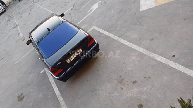 Mercedes C 200 1999, 317,452 km - 2.0 л - Bakı