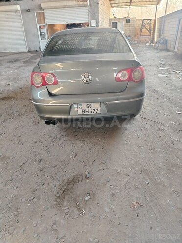 Volkswagen Passat 2005, 321,250 km - 2.0 l - Saatlı