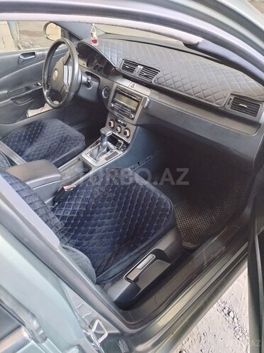 Volkswagen Passat 2005, 321,250 km - 2.0 l - Saatlı