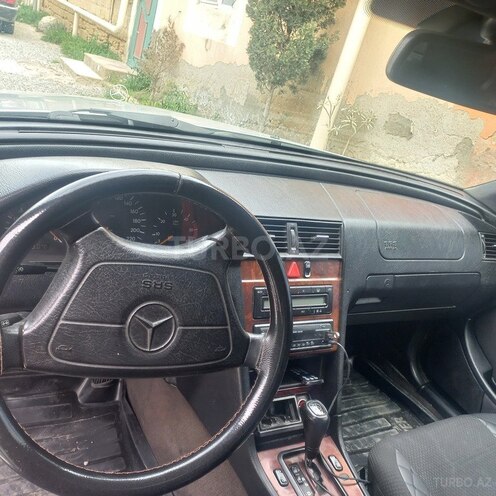 Mercedes C 220 d 1999, 431,209 km - 2.2 l - Saatlı