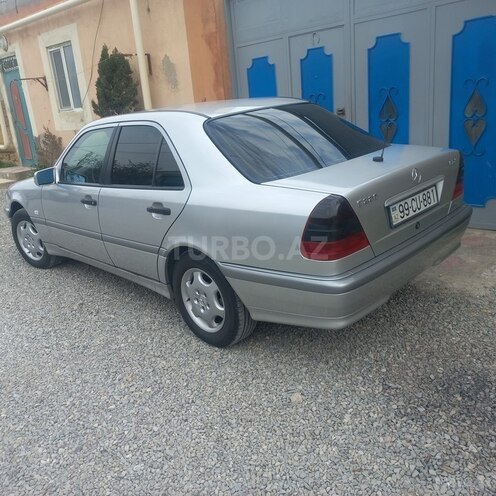 Mercedes C 220 d 1999, 431,209 km - 2.2 l - Saatlı