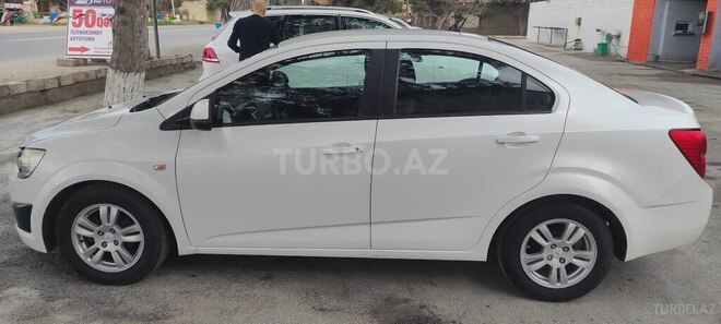 Chevrolet Aveo-6