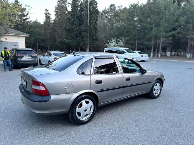 Opel Vectra 1998, 321,000 km - 1.8 l - Sumqayıt