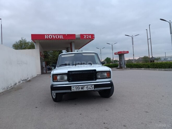 LADA (VAZ) 2107 2007, 86,000 km - 1.6 l - Salyan