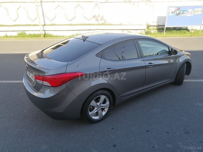 Hyundai Elantra 2013, 241,402 km - 1.8 l - Zaqatala