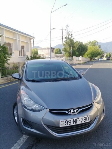 Hyundai Elantra 2013, 241,402 km - 1.8 l - Zaqatala