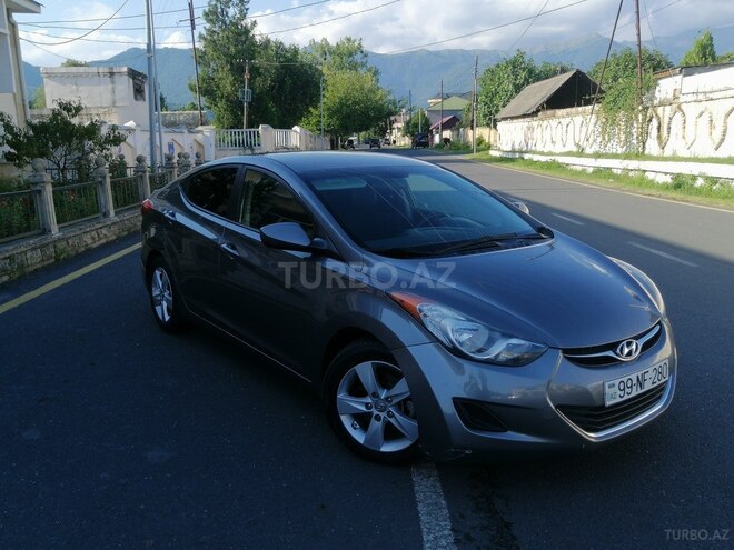 Hyundai Elantra 2013, 241,402 km - 1.8 l - Zaqatala
