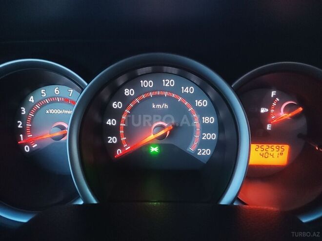 Nissan Tiida 2008, 252,400 km - 1.6 l - Bakı