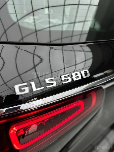 Mercedes GLS 580 4MATIC-17