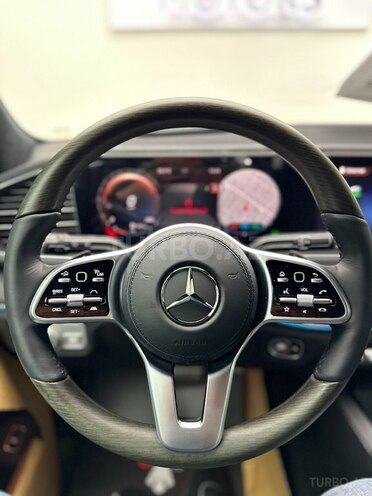 Mercedes GLS 580 4MATIC-12