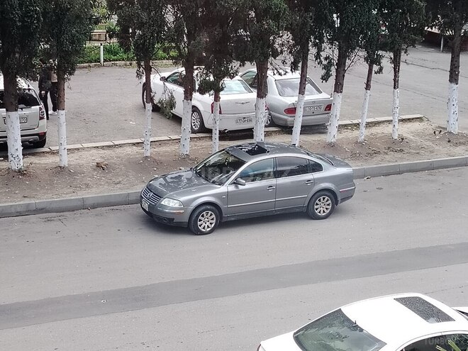 Volkswagen Passat 2003, 310,000 km - 1.8 l - Cəlilabad