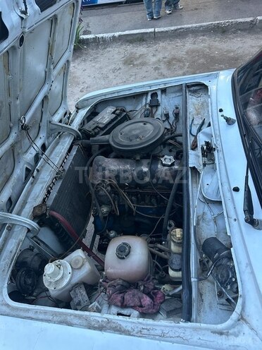 LADA (VAZ) 2106 1987, 80,000 km - 1.6 l - Ucar
