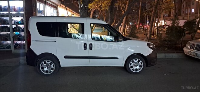 Fiat Doblo 2019, 136,211 km - 1.4 l - Bakı