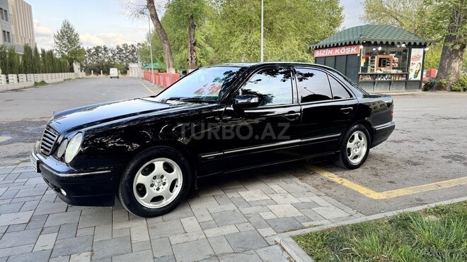 Mercedes E 270 2000, 247,000 km - 2.7 l - Bərdə