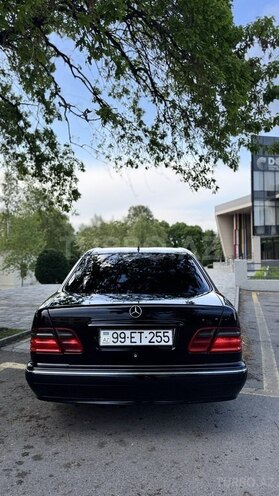 Mercedes E 270 2000, 247,000 km - 2.7 l - Bərdə
