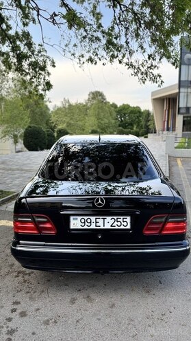 Mercedes E 270 2000, 247,000 km - 2.7 l - Bərdə