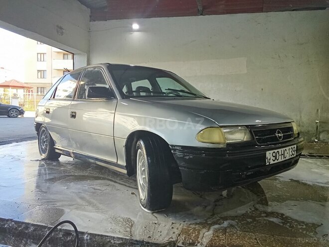 Opel Astra 1994, 123,456 km - 1.6 l - Sumqayıt