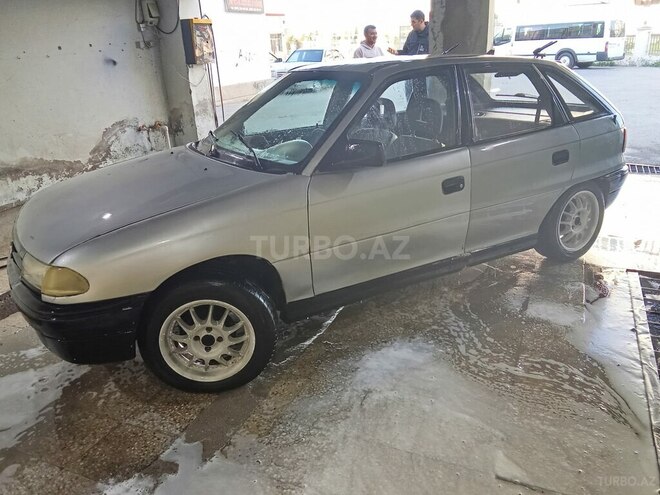 Opel Astra 1994, 123,456 km - 1.6 l - Sumqayıt