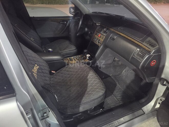 Mercedes E 240 2000, 454,000 km - 2.4 l - Bakı