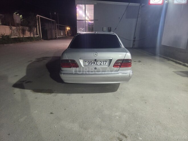 Mercedes E 240 2000, 454,000 km - 2.4 l - Bakı