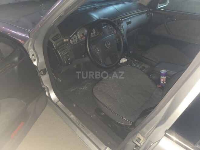 Mercedes E 240 2000, 454,000 km - 2.4 l - Bakı