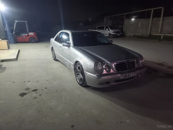 Mercedes E 240 2000, 454,000 km - 2.4 l - Bakı