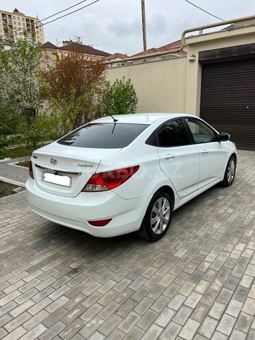 Hyundai Accent 2011, 172,000 km - 1.6 l - Bakı