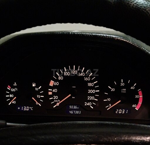 Mercedes E 220 d 1999, 468,000 km - 2.2 l - Saatlı