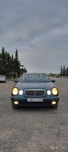 Mercedes E 220 d 1999, 468,000 km - 2.2 l - Saatlı