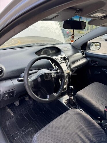 Toyota Yaris 2007, 300,000 km - 1.3 l - Goranboy