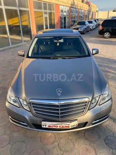 Mercedes E 250 2012, 147,300 km - 1.8 l - Sumqayıt