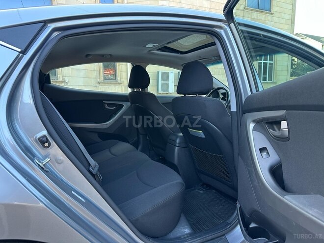 Hyundai Elantra 2015, 73,000 km - 1.8 l - Bakı