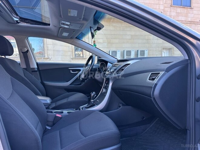 Hyundai Elantra 2015, 73,000 km - 1.8 l - Bakı