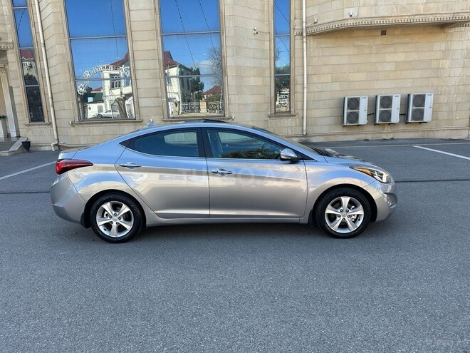 Hyundai Elantra 2015, 73,000 km - 1.8 l - Bakı