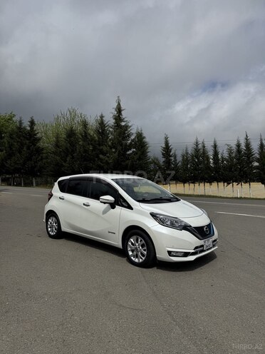 Nissan Note-2